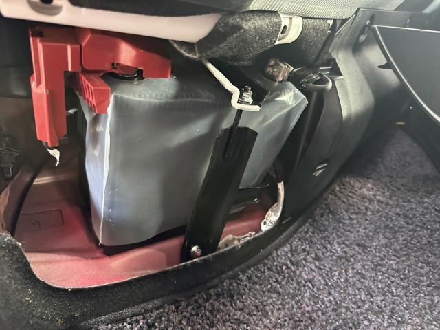 トヨタ　アクア　バッテリー・ワイパー・フィルター交換　茨城県水戸市青柳町　那珂市　　ひたちなか市　茨城町　笠間市　城里町　常陸大宮市　常陸太田市　日立市