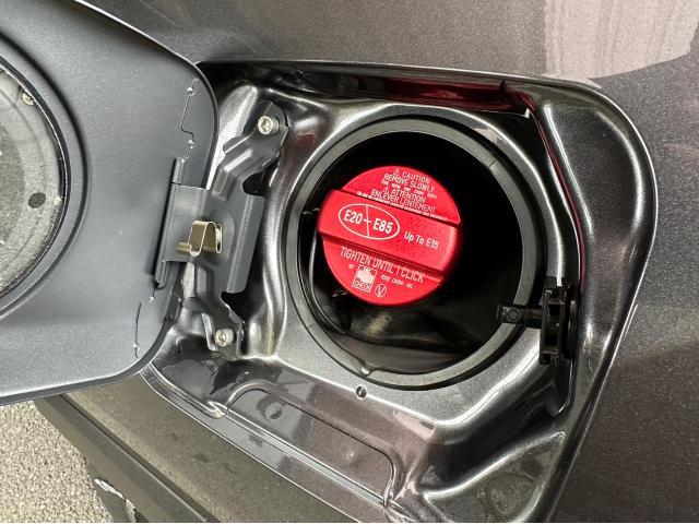 トヨタ RAV4 ガラス製フューエルリッド交換取付・室内灯LED交換依頼 茨城県水戸市青柳町 那珂市 ひたちなか市 茨城町 城里町 笠間市 常陸大宮市 常陸太田市 日立市