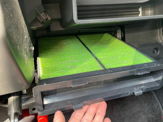 スバル　インプレッサWRXのエアコンフィルター交換依頼　茨城県水戸市青柳町　那珂市　ひたちなか市　城里町　笠間市　茨城町　常陸大宮市　常陸太田市　日立市