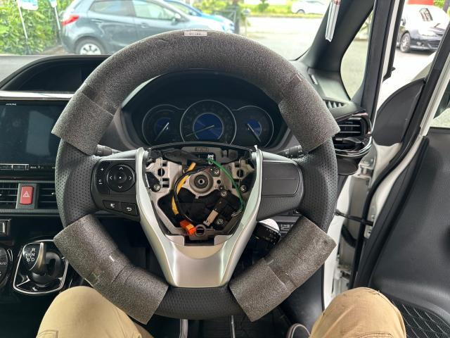 トヨタ ノア　ステアリング交換  茨城県水戸市青柳町　那珂市　ひたちなか市　笠間市　茨城町　城里町　日立市　常陸大宮市　常陸太田市