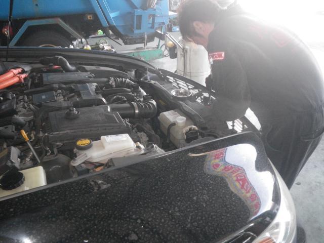 レクサスLS600の持ち込みラジエター交換をいたしました。