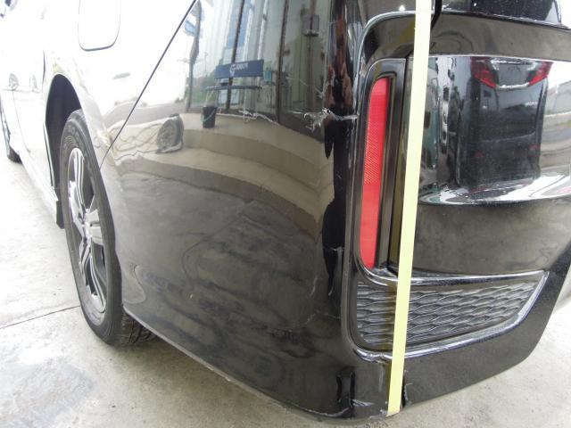 【板金】ステップワゴン/左スライドドア/サイドステップ/リアフェンダー/リアバンパー板金塗装【キズ・ヘコミ】