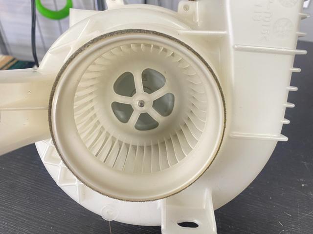 エスクァイア HV ハイブリッドバッテリー 修理 交換 ハイブリッドシステムチェック エンジンシステムチェック PCSシステムチェク ハイブリッド車 リビルトバッテリー 栃木県 宇都宮市 日帰り作業可能 埼玉 茨城 千葉 群馬 東京 神奈川