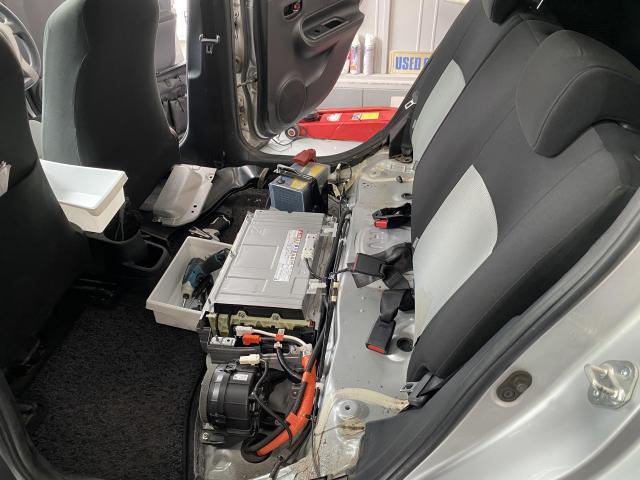 アクア ハイブリッドバッテリー 修理 交換　ハイブリッドシステムチェック　エンジンシステムチェック　インバーター交換　ハイブリッド車　リビルトバッテリー　栃木県　宇都宮市　ボルテージセンサー　埼玉　茨城　千葉　群馬　東京　引取無料