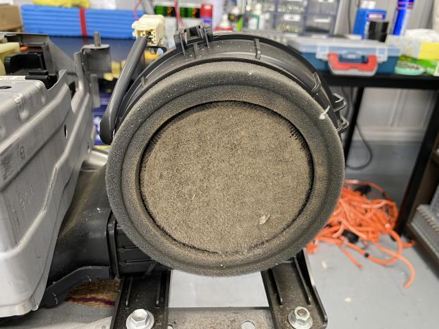 アクア ハイブリッドバッテリー 修理 交換　ハイブリッドシステムチェック　エンジンシステムチェック　インバーター交換　ハイブリッド車　リビルトバッテリー　栃木県　宇都宮市　ボルテージセンサー　埼玉　茨城　千葉　群馬　東京　引取無料