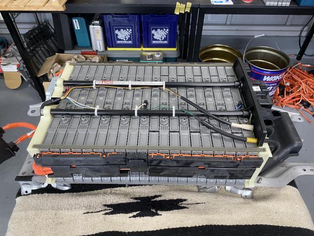 アクア ハイブリッドバッテリー 修理 交換　ハイブリッドシステムチェック　エンジンシステムチェック　インバーター交換　ハイブリッド車　リビルトバッテリー　栃木県　宇都宮市　ボルテージセンサー　埼玉　茨城　千葉　群馬　東京　引取無料