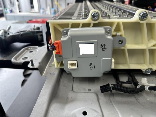 エスクァイア ZWR80 ハイブリッドバッテリー 修理 交換 エスクァイア ZWR80 ハイブリッドバッテリー 修理 交換