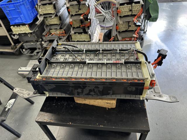 アクア　電装系修理アクア NHP10 ハイブリッドバッテリー 修理 交換　ハイブリッドシステムチェック　エンジンシステムチェックハイブリッド車　リビルトHVバッテリー　栃木県 燃費回復 埼玉 茨城 群馬 東京 千葉 EHV ZVW30