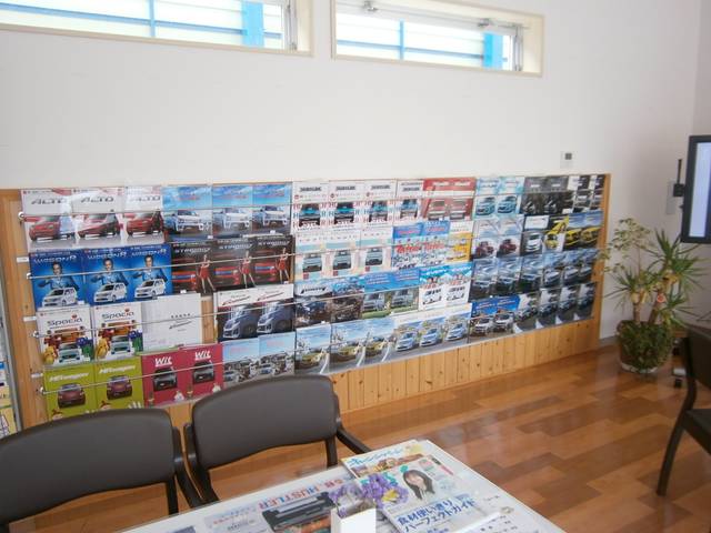 色々カタログを見て次の愛車を探すのも楽しいでっすよ！