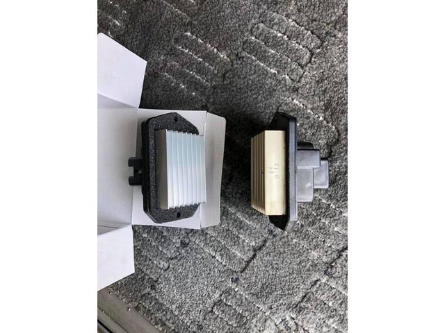 １０アルファード　リアエアコン風出ない　リアブロワレジスタ交換　トランジスタ交換　ガレージヒート　Garage HEAT