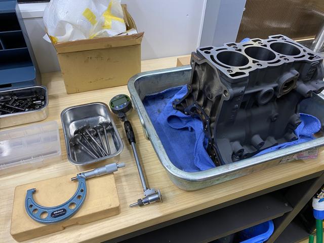 スズキ ジムニー エンジンオーバーホール F6A JA11 邑楽 大泉 スズキ ジムニー エンジンオーバーホール F6A JA11 邑楽 大泉