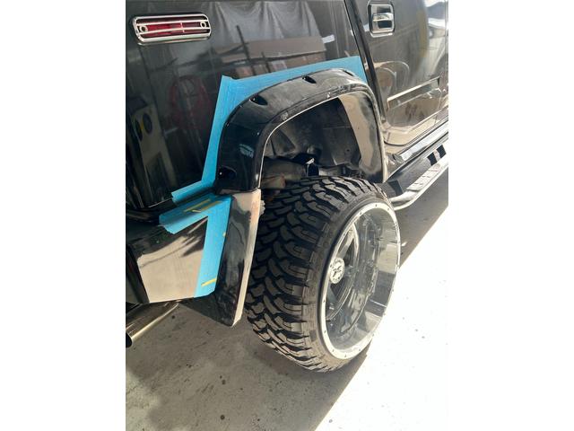 ＦＲＰ加工にも対応。エアロパーツの補修やカスタム塗装まで職人技で丁寧に仕上げます。