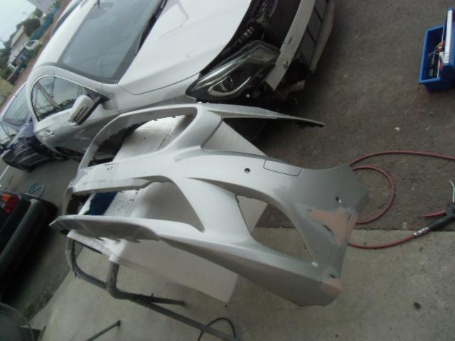 メルセデス　ベンツ　CLA１８０