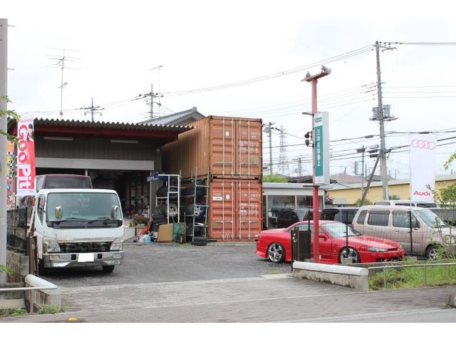 認証工場完備で、お車の事なら何でもお任せ下さい！