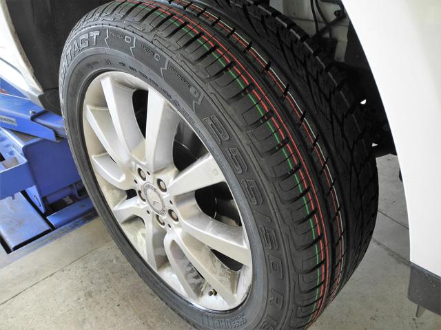 メルセデス・ベンツ ML350 4MATIC   タイヤ交換
