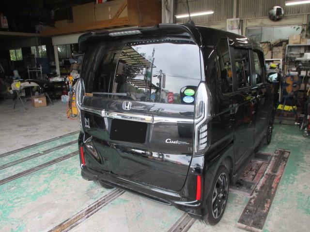 ホンダ　N-BOX　リヤゲート板金塗装群馬県　前橋市　車のことならタカミザワモータース