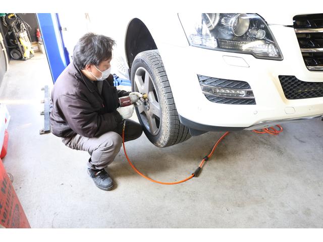 ベンツ　ＭＬ　350　タイヤ交換　&　洗車