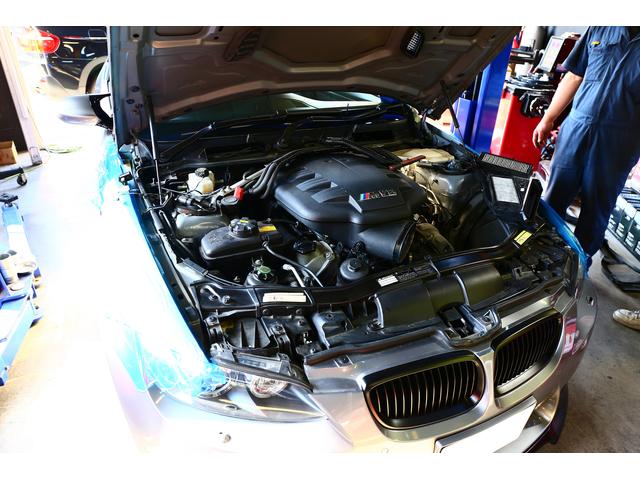 BMW　M3   ヘッドカバー　オイル漏れ　パッキン交換
