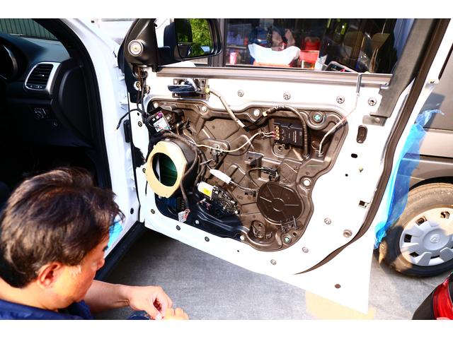 ジープ　グランドチェロキー　カスタム進行中！！！