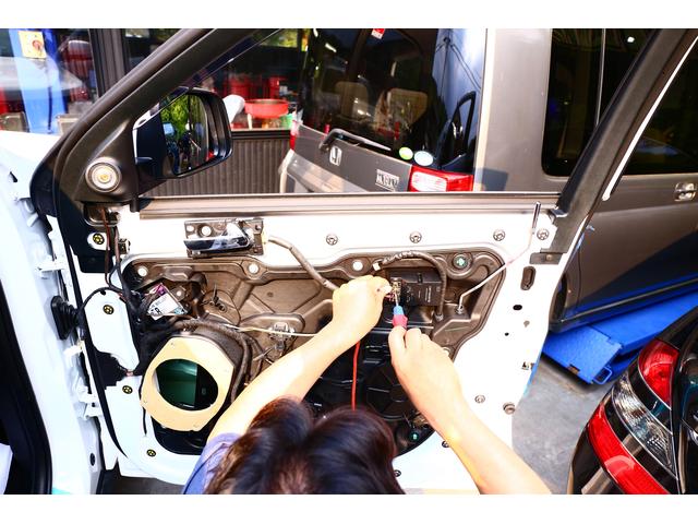 ジープ　グランドチェロキー　カスタム進行中！！！