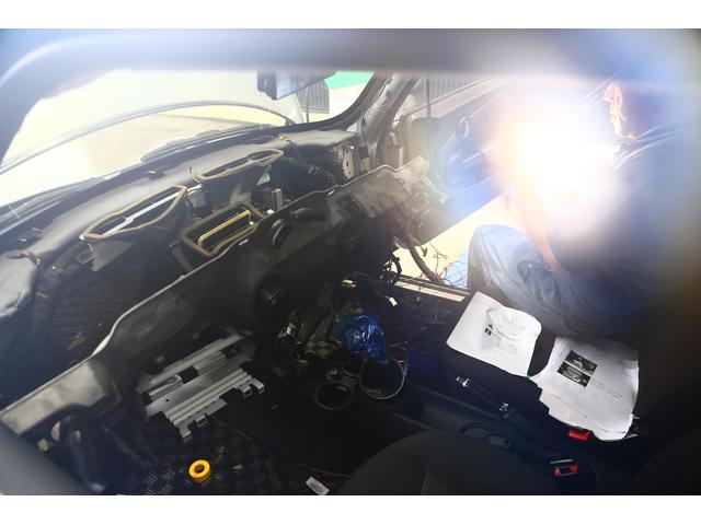 エアコン修理中。。。