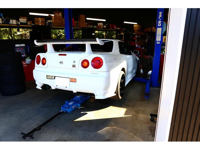 日産 ｒ３４ スカイライン ｇｔ ｒ 持ち込みタイヤ交換 グーネットピット