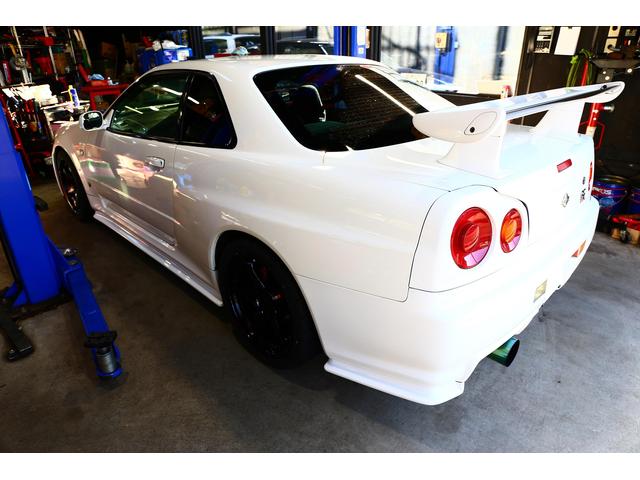 日産　Ｒ３４　スカイライン　ＧＴ-Ｒ　持ち込みタイヤ交換