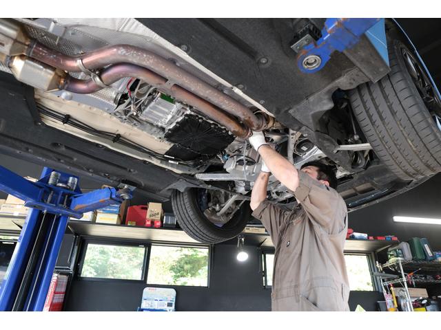 BMW　M4　Competition　持ち込み　ダウンパイプ　センターパイプ交換！