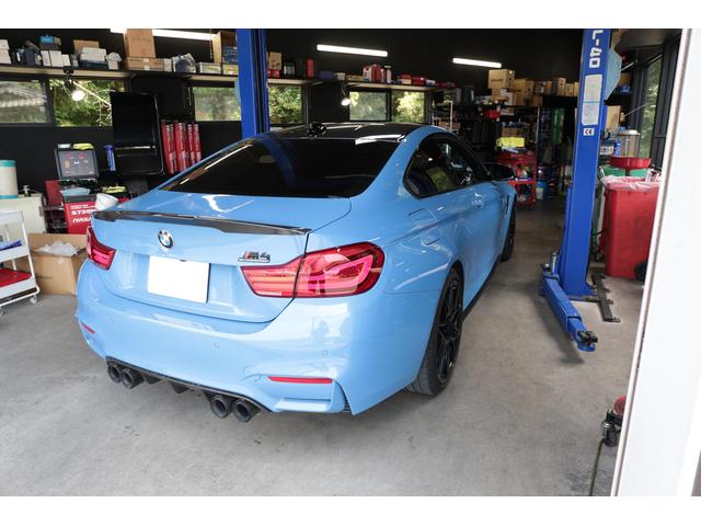BMW　M4　Competition　持ち込み　ダウンパイプ　センターパイプ交換！
