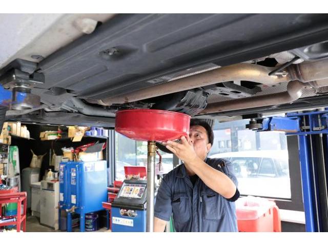 愛車の疲れに、メンテナンス如何ですか？W212 E350 ベンツ　ATF交換