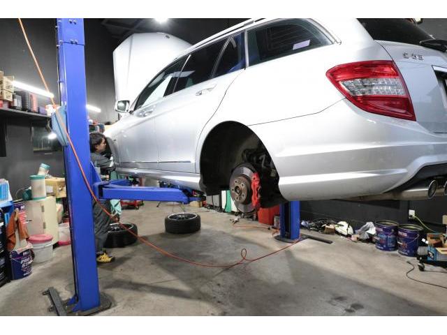 メルセデスベンツワゴン　S204　車検整備入庫