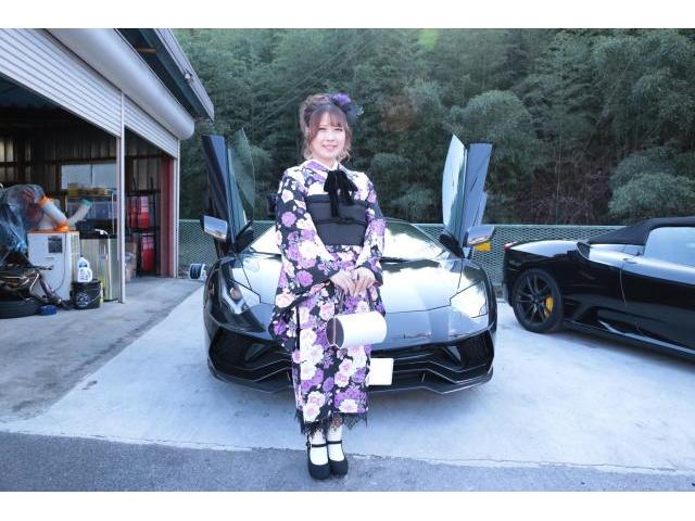 祝　成人式　ご近所の塾の生徒さんです　Ferrari　F430　ランボルギーニ　アヴェンタドールS　群馬　高崎　顔出しOK