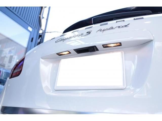Porsche　ポルシェ　カイエン　ナンバー灯　LED化　ユニット交換　キャンセラー付き　群馬　高崎