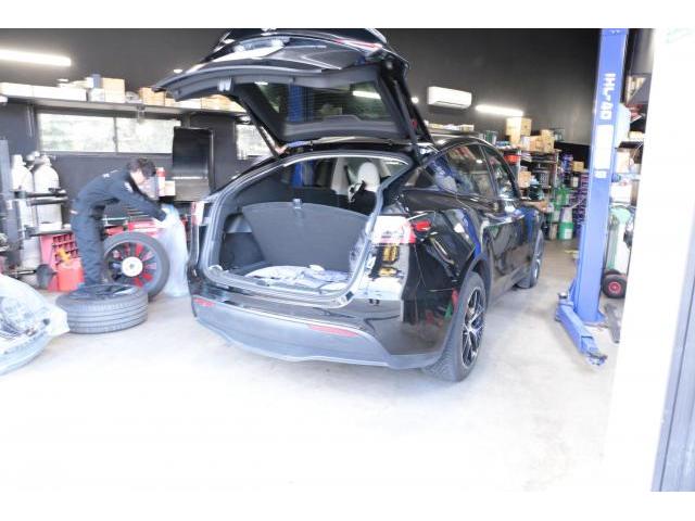 テスラ　モデルY　スタッドレスタイヤセット交換　群馬県　高崎市