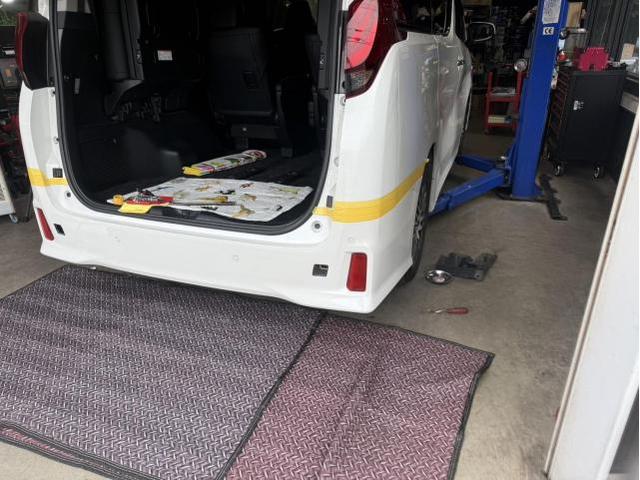 トヨタ　Toyota　アルファード　リアバンパー　交換　保険修理　フロントフォググリル　交換　自費　修理　群馬　高崎