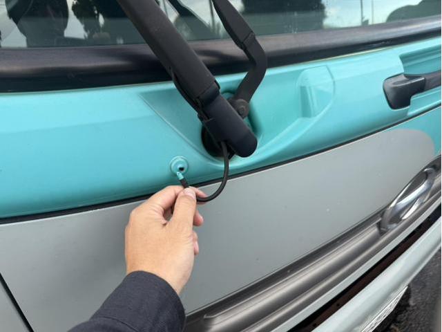 日野　ヒノ　レンジャー　ウイング車　トラック　箱車　アオリバランサー　交換　千葉　現地作業　群馬　高崎