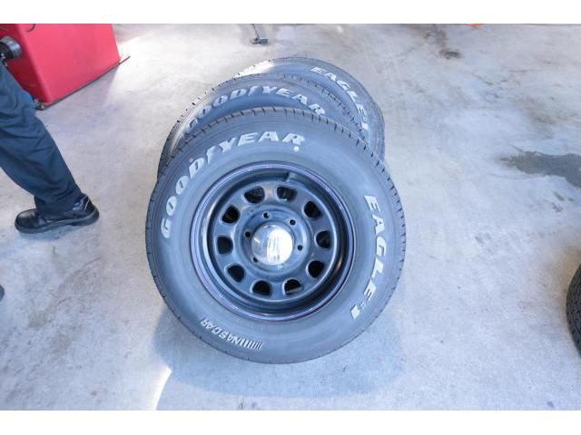 TOYOTA　ハイエース　ワゴン　GL  TRH214W　スタッドレスタイヤ　組み替え　冬タイヤ　冬準備　株式会社BLAZE