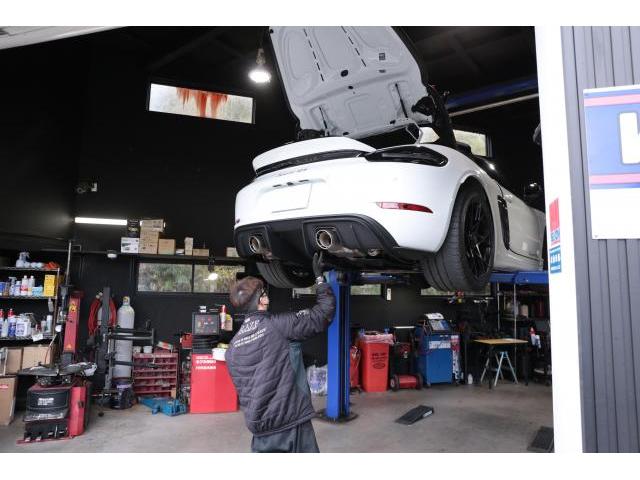 ポルシェ　Porsche　718　スパイダー　エンジンオイル　オイルエレメント　オイルフィルター　ドレン　パッキン　交換　PIWIS　群馬　高崎