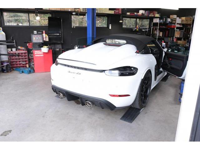 ポルシェ　Porsche　718　スパイダー　エンジンオイル　オイルエレメント　オイルフィルター　ドレン　パッキン　交換　PIWIS　群馬　高崎