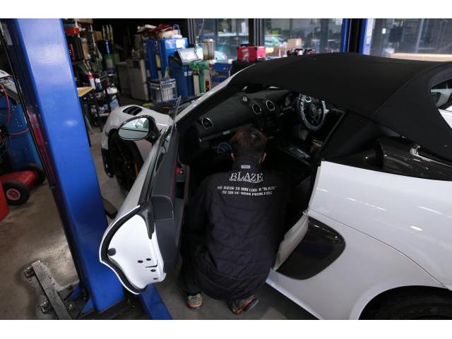 ポルシェ　Porsche　718　スパイダー　エンジンオイル　オイルエレメント　オイルフィルター　ドレン　パッキン　交換　PIWIS　群馬　高崎