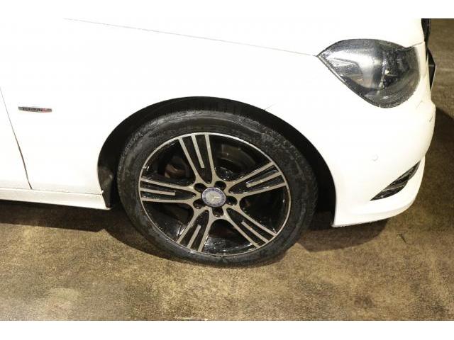 メルセデスベンツ　MercedesBenz　Cクラス　204　タイヤ　ピレリ　パンク　スピードセンサー　故障　横滑り警告灯　群馬　高崎