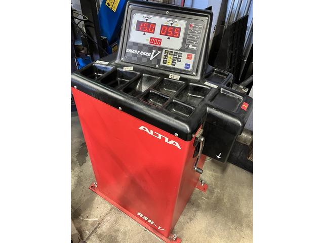 坂東市のＲ’ｚ　ＡＵＴＯ　ＭＡＸです。お車の事なら当店にお任せ下さい。