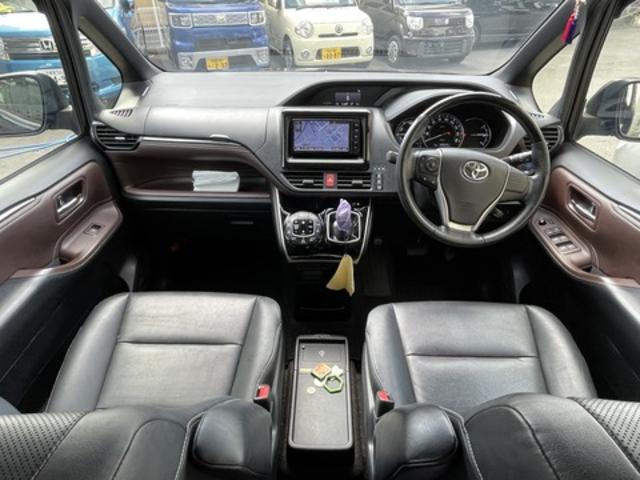 【作業メニュー：猫のおしっこの悪臭を除去！「車のクリーニング＆消臭・除菌施工」　トヨタ　エスクァイア（ZWR80G）】～栃木県鹿沼市・宇都宮市「ガレージ　シースワロー」～