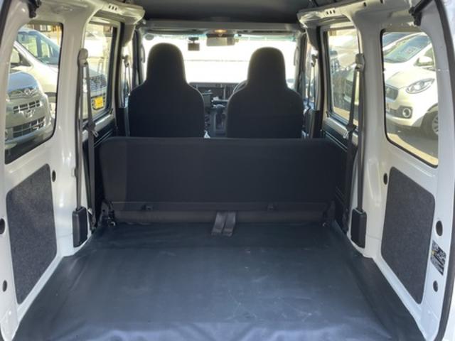 【作業メニュー：「車の鏡面磨き・内装クリーニング」ダイハツ　ハイゼットカーゴ】～栃木県宇都宮市・鹿沼市ガレージ　シースワロー～