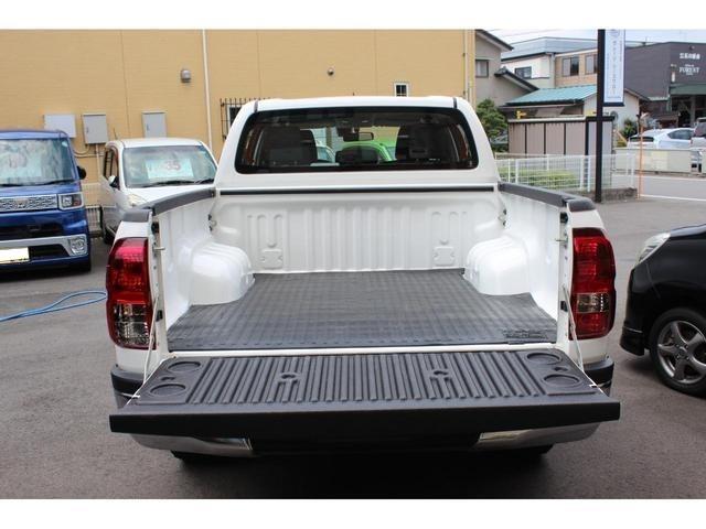 【「車検整備」「トヨタ　ハイラックス（GUN125）」　機関だけでなく内装・外装のメンテナンスも！】～【栃木県鹿沼市・宇都宮市「ガレージ　シースワロー」作業メニュー～