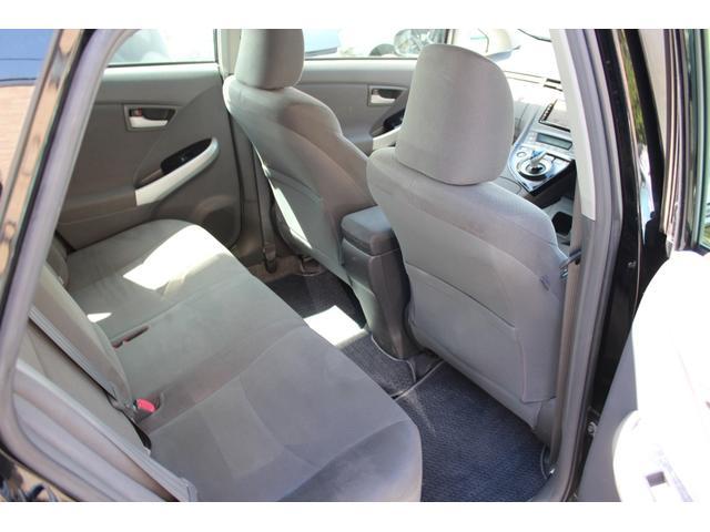 【「車検整備」「トヨタ　プリウス（ZVW30）」　機関だけでなく内装・外装のメンテナンスも！】～【栃木県鹿沼市・宇都宮市「ガレージ　シースワロー」作業メニュー～