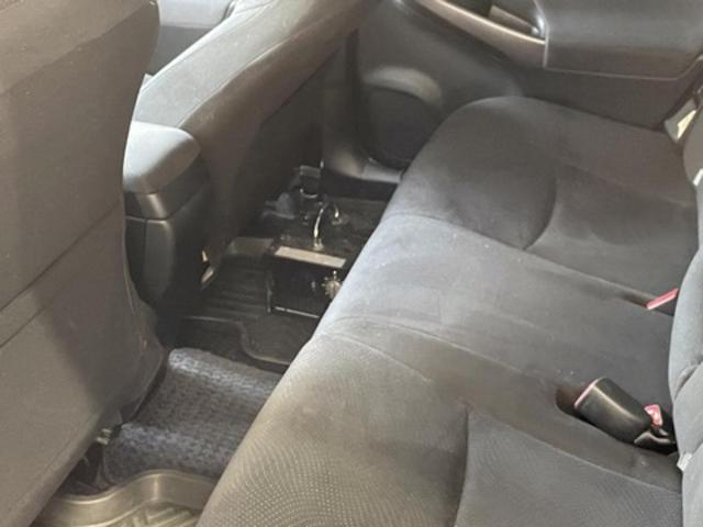 【作業メニュー：タバコ汚れ・臭いを除去！「車のシート洗浄＆クリーニング＆消臭・除菌施工」　トヨタ　プリウス（ZVW30）】～栃木県鹿沼市・宇都宮市「ガレージ　シースワロー」～
