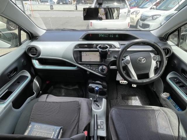 【「車検整備」トヨタ　アクア（HNP10）　機関だけでなく内外装のメンテナンスも！】～【栃木県鹿沼市・宇都宮市「ガレージ　シースワロー」作業メニュー～