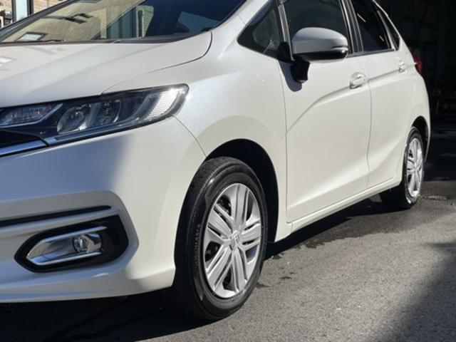 【作業メニュー：「外装の鏡面磨き・内装クリーニング」ホンダ　フィット（GK3）パールホワイト】～栃木県宇都宮市・鹿沼市ガレージ　シースワロー～