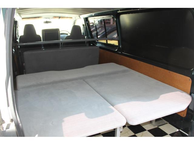 【作業メニュー：「外装の鏡面磨き・内装クリーニング」トヨタ　ハイエースバン（KDH205V)】～栃木県宇都宮市・鹿沼市ガレージ　シースワロー～